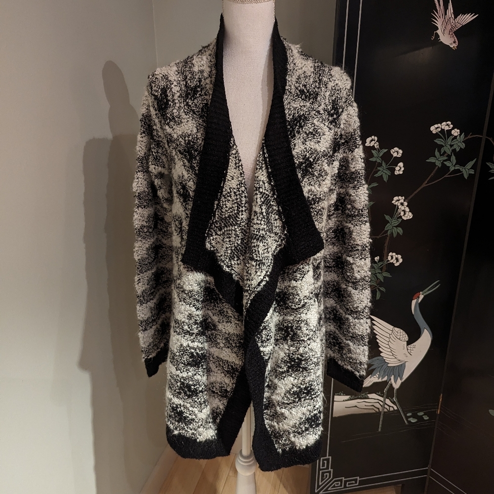 Lou & Grey Soft Snowbound Open Cardigan Sweater Women's Medium Black White